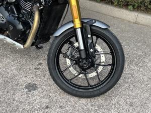 Used Triumph SPEED 400 SPEED 400 for sale in Stoke On Trent | Image 3