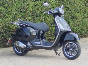 Used Piaggio VESPA GTS SUPER 300 VESPA GTS SUPER 300 for sale in Stoke On Trent | Image 2