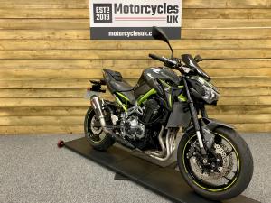 Used Kawasaki Z Z900 for sale in Swindon | Image 2