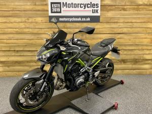 Used Kawasaki Z Z900 for sale in Swindon | Image 2