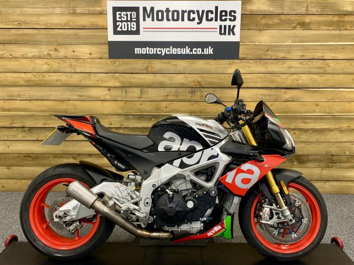 Aprilia TUONO V4 1100 FACTORY