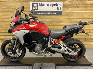Used Ducati MULTISTRADA V4 S MULTISTRADA V4 S FULL for sale in Swindon | Image 2