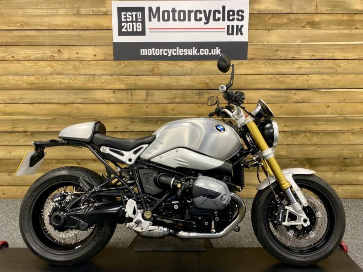 BMW R NINE T