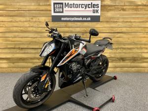 Used KTM 790 DUKE 790 DUKE for sale in Swindon | Image 2