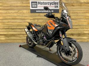 Used KTM 1290 SUPER ADVENTURE S 1290 SUPER ADVENTURE S for sale in Swindon | Image 2