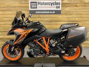Used KTM 1290 SUPERDUKE GT 1290 SUPER DUKE GT for sale in Swindon | Image 2