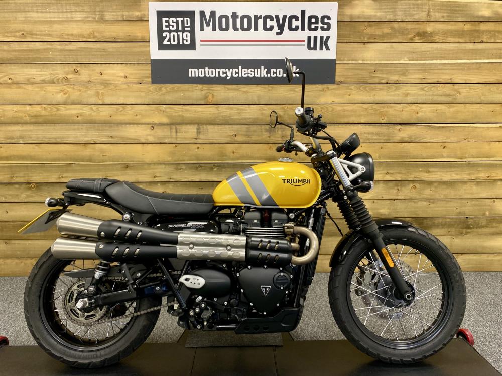 Used Triumph SCRAMBLER 900 SCRAMBLER 900 for sale in Swindon