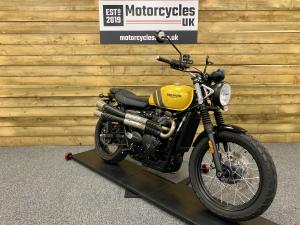 Used Triumph SCRAMBLER 900 SCRAMBLER 900 for sale in Swindon | Image 2