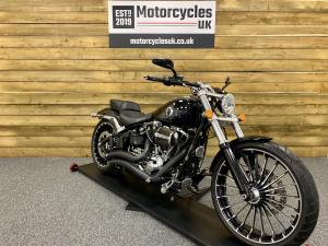 Used Harley-Davidson SOFTAIL SOFTAIL FXSB BREAKOUT for sale in Swindon | Image 2