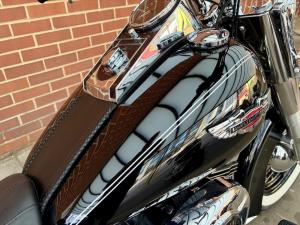 Used Harley-Davidson SOFTAIL SOFTAIL FLSTN DELUXE for sale in London | Image 2