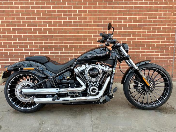 Harley-Davidson SOFTAIL FXBR BREAKOUT