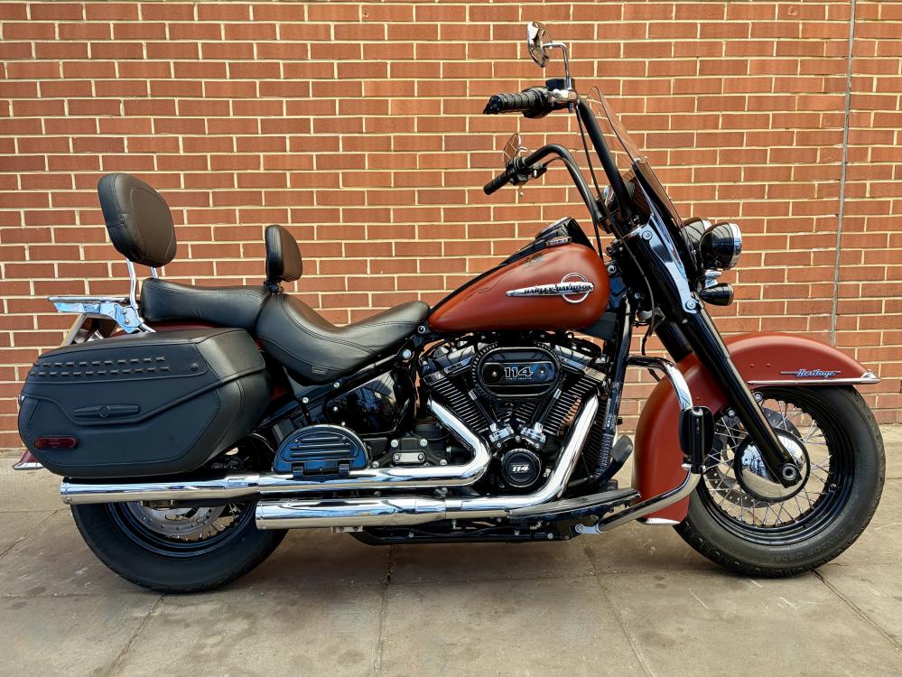 Used Harley-Davidson SOFTAIL FLHCS HERITAGE CLASSIC 114 SOFTAIL FLHCS HERITAGE CLASSIC 114 for sale in London