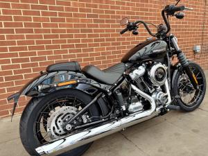 Used Harley-Davidson SOFTAIL FXBB STREET BOB SOFTAIL FXBB STREET BOB for sale in London | Image 3