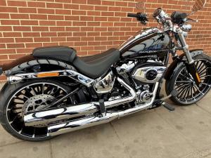 Used Harley-Davidson SOFTAIL FXBR BREAKOUT SOFTAIL FXBR BREAKOUT for sale in London | Image 3