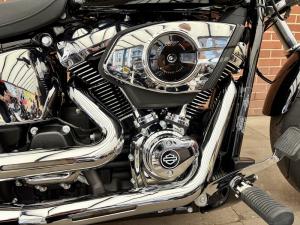 Watch video of Harley-Davidson SOFTAIL FXBR BREAKOUT SOFTAIL FXBR BREAKOUT in London