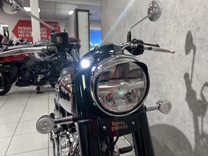 Used Royal Enfield CLASSIC 350 CHROME CLASSIC 350 CHROME for sale in Hull | Image 3