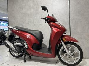 Watch video of Honda SH350I SH350I in Hull