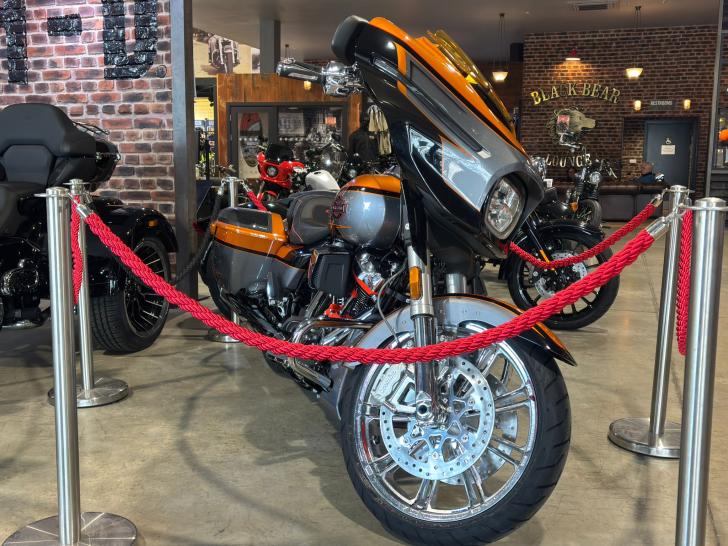 Harley-Davidson CVO FLHXSE STREET GLIDE