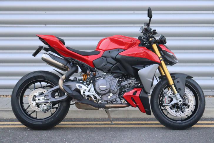 Ducati STREETFIGHTER V2 S