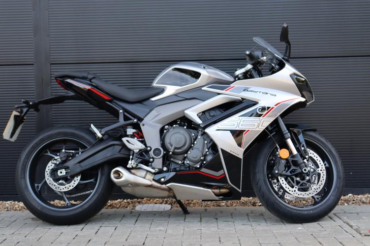 Triumph DAYTONA 660