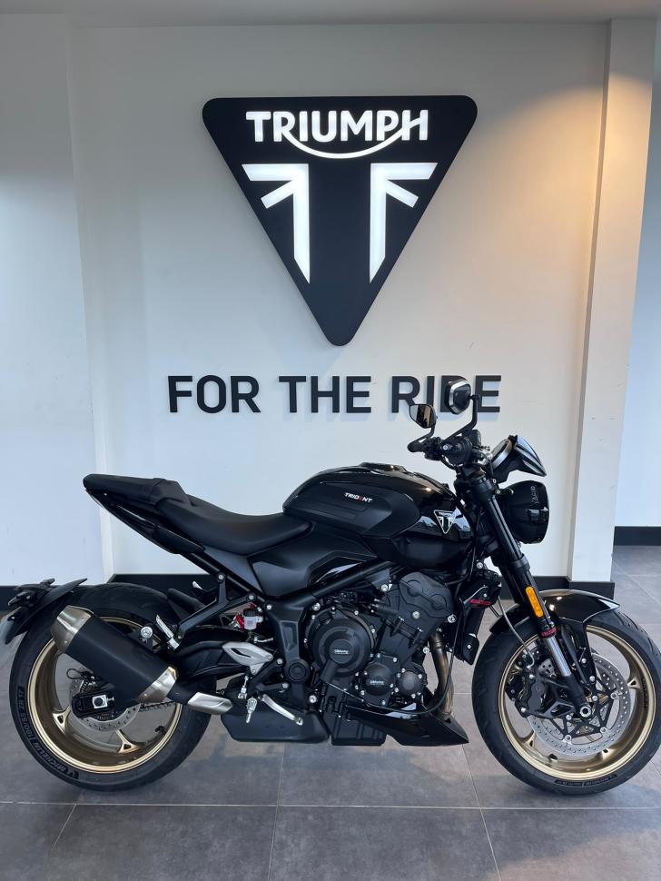 Triumph TRIDENT 800
