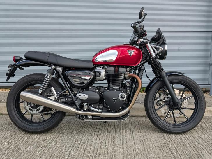Triumph SPEED TWIN 900