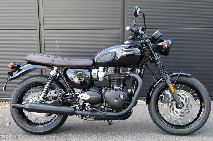 Triumph BONNEVILLE T120 BLACK