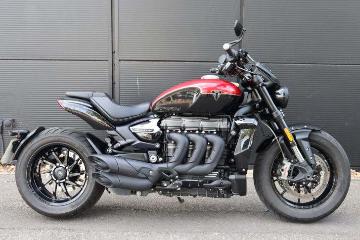 Triumph ROCKET 3 STORM R