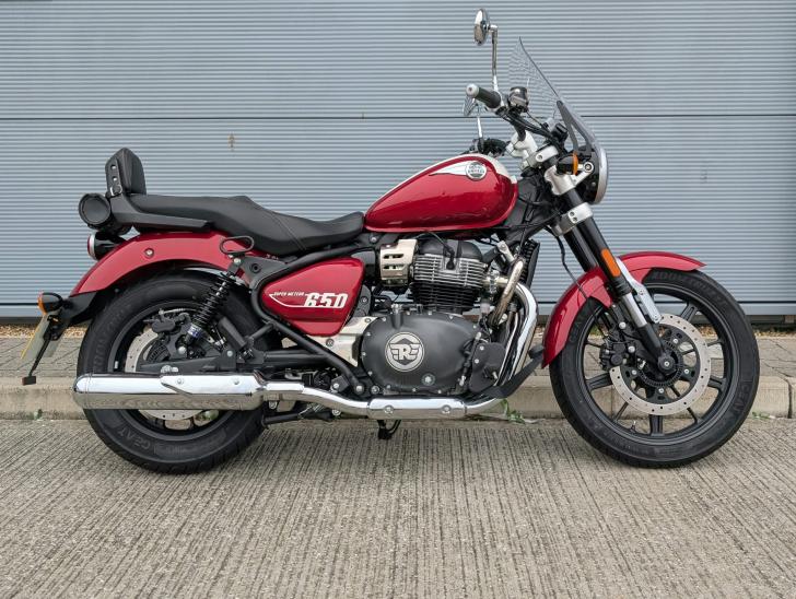 Royal Enfield SUPER METEOR 650