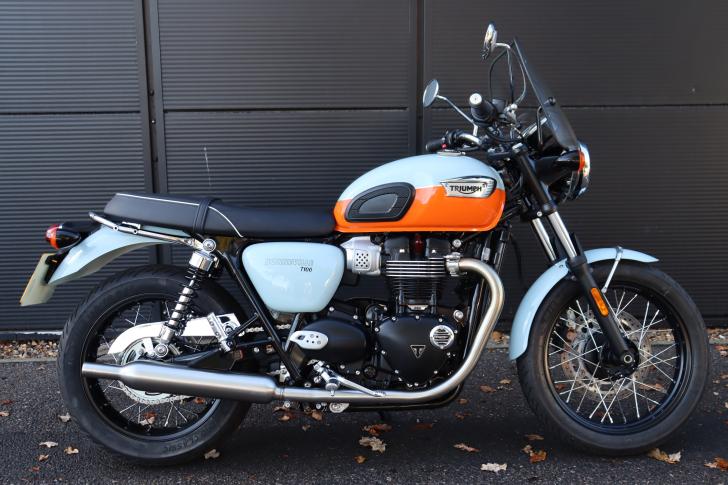 Triumph BONNEVILLE T100