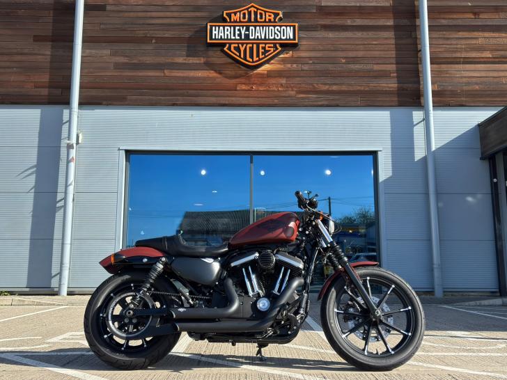 Harley-Davidson SPORTSTER XL883N IRON