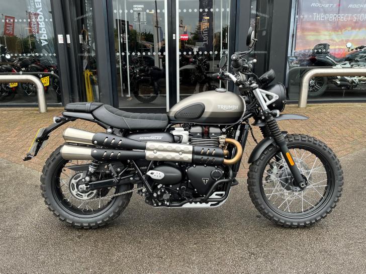 TRIUMPH STREET SCRAMBLER SANDSTORM