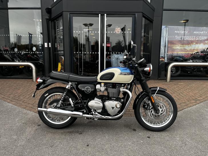 TRIUMPH BONNEVILLE T120