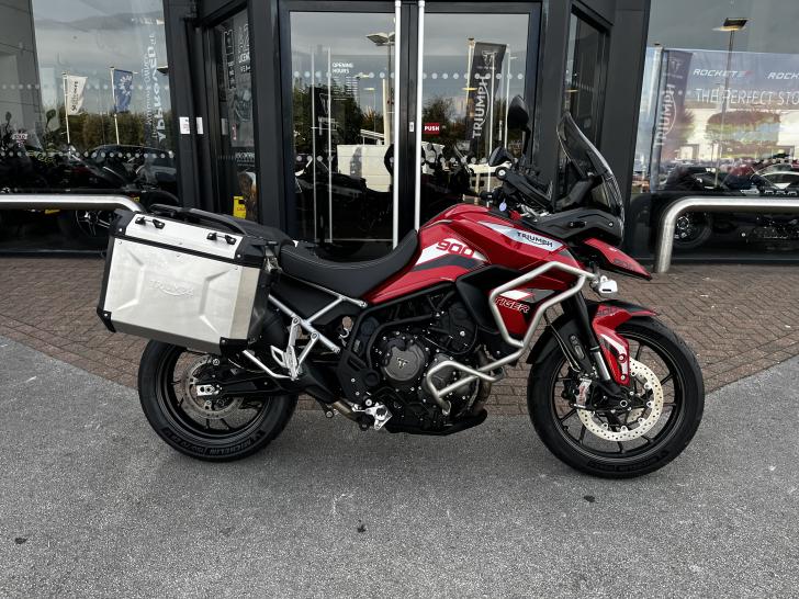 TRIUMPH TIGER 900 GT LOW