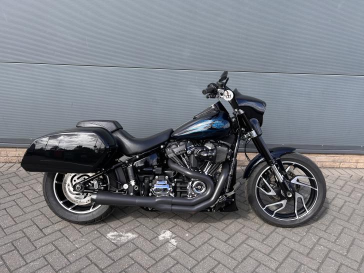 HARLEY-DAVIDSON SOFTAIL FLSB SPORT GILDE
