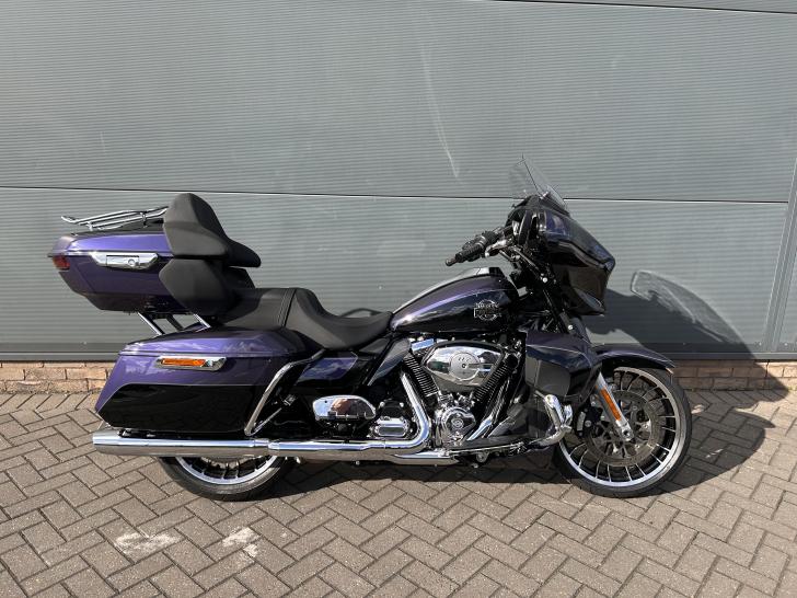 Harley-Davidson TOURING FLHXU STREET GLIDE ULTRA